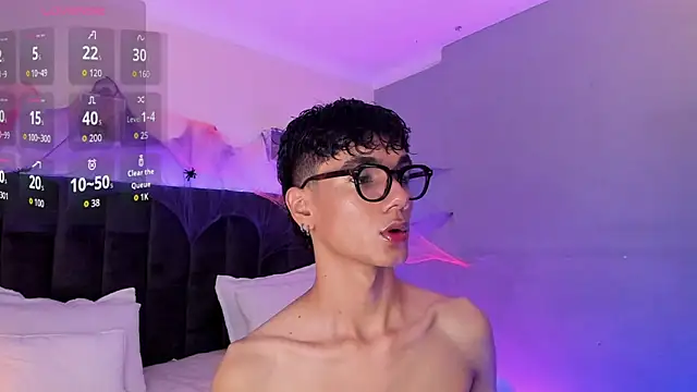 Snapshot of Phillicious__ chatting on October 24, 2025, 9:55 pm Phillicious online show from October 24, 2025, 9:55 pm