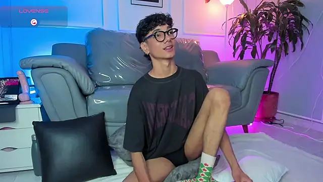 Snapshot of Phillicious__ chatting on March 29, 2026, 6:13 am Phillicious online show from March 29, 2026, 6:13 am