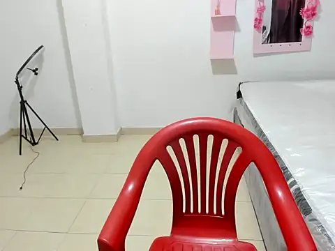 Snapshot of baby_rose03 chatting on December 17, 2025, 6:36 pm baby rose03 online show from December 17, 2025, 6:36 pm