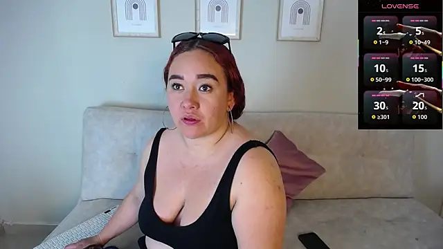 Snapshot of Paris_boobsbbw chatting on September 28, 2025, 10:37 pm Paris boobsbbw online show from September 28, 2025, 10:37 pm