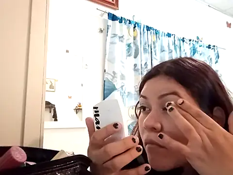 Kitty WetXxX online show from November 11, 2025, 2:22 am