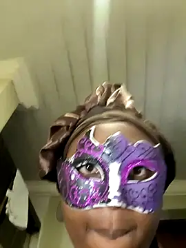 malaika1999 online show from March 5, 2026, 4:41 am