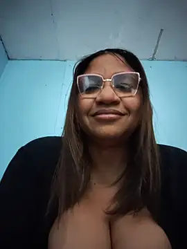 Snapshot of Avannay chatting on July 11, 2026, 1:30 am Avannay online show from July 11, 2026, 1:30 am