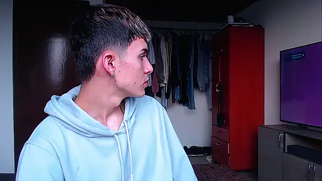 john vichenso online show from December 15, 2025, 9:30 pm