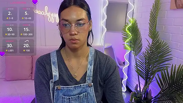 artemiss tay online show from September 17, 2025, 7:26 pm