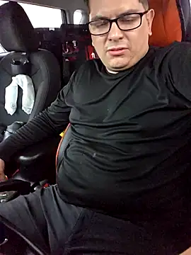 lucho8690 online show from September 23, 2025, 9:40 pm