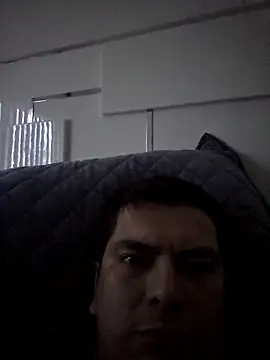 lucho8690 online show from January 14, 2026, 1:50 pm