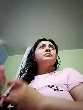 TifanyAmazinng online show from September 19, 2025, 10:21 pm