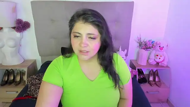 Snapshot of TifanyAmazinng chatting on April 13, 2026, 2:22 pm TifanyAmazinng online show from April 13, 2026, 2:22 pm