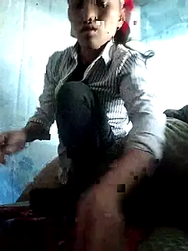 PhamPm70 online show from November 27, 2025, 5:42 am