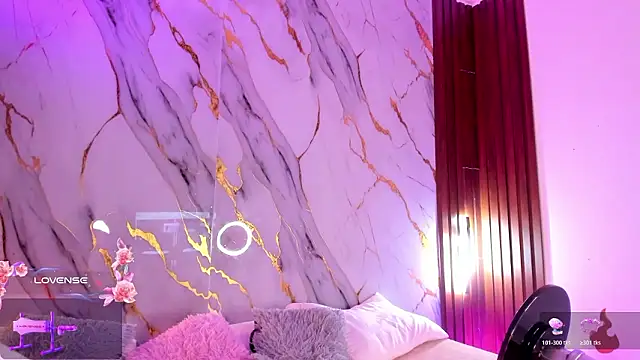 alicecute77 online show from February 25, 2026, 2:21 am