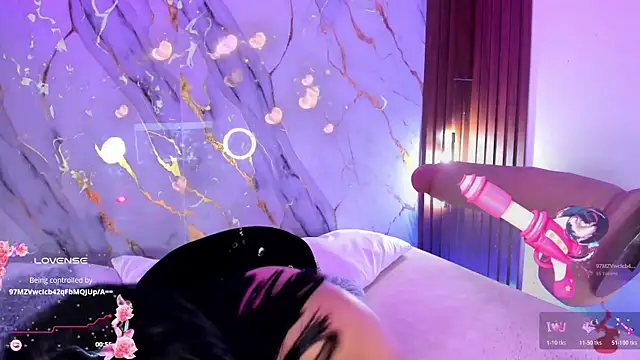 alicecute77 online show from April 14, 2026, 2:28 am