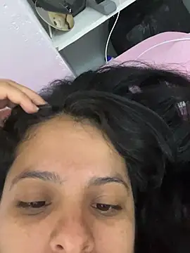 Snapshot of Moon-Lice chatting on March 10, 2026, 1:32 am Moon-Lice online show from March 10, 2026, 1:32 am