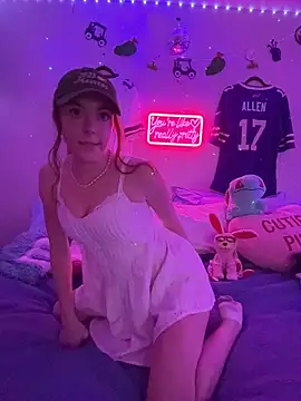 babygingerboo online show from April 12, 2026, 7:35 am