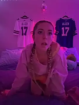 babygingerboo online show from April 22, 2026, 7:00 am