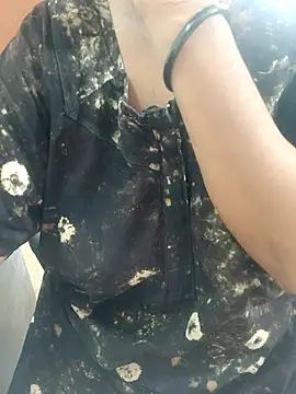 tami lavanya online show from November 1, 2025, 3:41 am