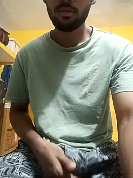 Snapshot of mayur_raaje chatting on June 8, 2026, 5:41 am mayur raaje online show from June 8, 2026, 5:41 am