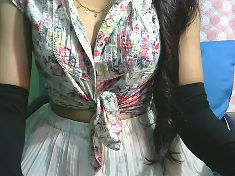 sheetal-sheetal95 online show from October 11, 2025, 3:21 pm