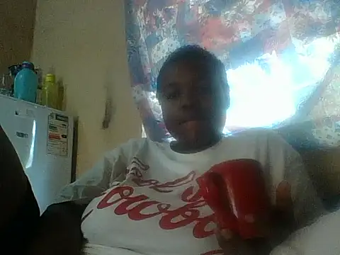 Snapshot of chocolateboobs92 chatting on September 23, 2025, 10:40 am chocolateboobs92 online show from September 23, 2025, 10:40 am