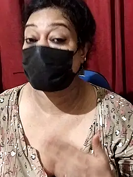 Snapshot of surekha-30 chatting on June 19, 2026, 6:01 pm surekha-30 online show from June 19, 2026, 6:01 pm