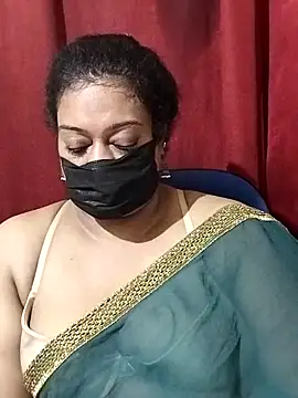 Snapshot of surekha-30 chatting on June 20, 2026, 6:33 pm surekha-30 online show from June 20, 2026, 6:33 pm