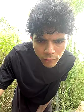 Axel-Mejia online show from October 15, 2025, 7:58 pm