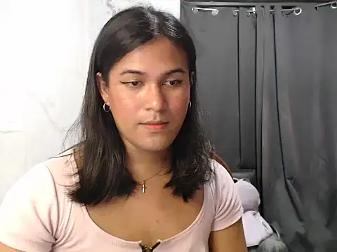 Pixie dust69 online show from December 3, 2025, 7:34 pm