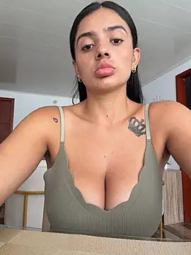 Snapshot of AnaaFaith_ chatting on February 19, 2026, 7:43 pm AnaaFaith online show from February 19, 2026, 7:43 pm