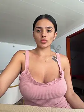 Snapshot of AnaaFaith_ chatting on February 26, 2026, 7:35 pm AnaaFaith online show from February 26, 2026, 7:35 pm