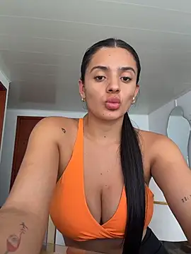 AnaaFaith  online show from April 13, 2026, 7:41 pm