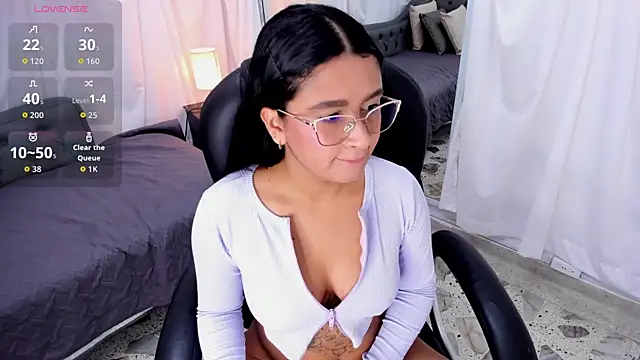 Snapshot of emma_morrison chatting on October 2, 2025, 2:18 am emma morrison online show from October 2, 2025, 2:18 am