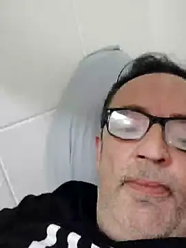 Snapshot of Txacas chatting on September 28, 2025, 10:37 pm Txacas online show from September 28, 2025, 10:37 pm