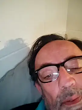 Snapshot of Txacas chatting on November 16, 2025, 3:56 am Txacas online show from November 16, 2025, 3:56 am