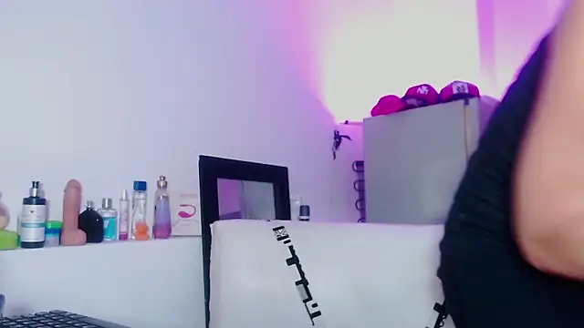 Snapshot of asakuraath chatting on September 23, 2025, 2:25 am asakuraath online show from September 23, 2025, 2:25 am