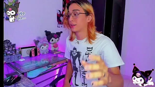 KeitaMoon online show from November 10, 2025, 7:57 pm