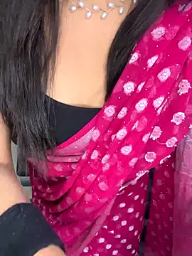 Snapshot of best_couple19 chatting on December 18, 2025, 6:47 pm best couple19 online show from December 18, 2025, 6:47 pm