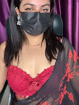 Snapshot of best_couple19 chatting on February 20, 2026, 7:03 pm best couple19 online show from February 20, 2026, 7:03 pm