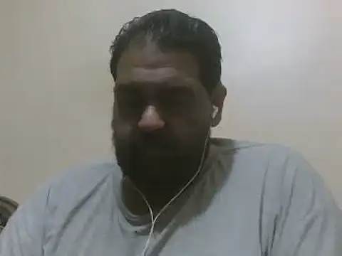 elpoop7305 online show from November 17, 2025, 11:38 am