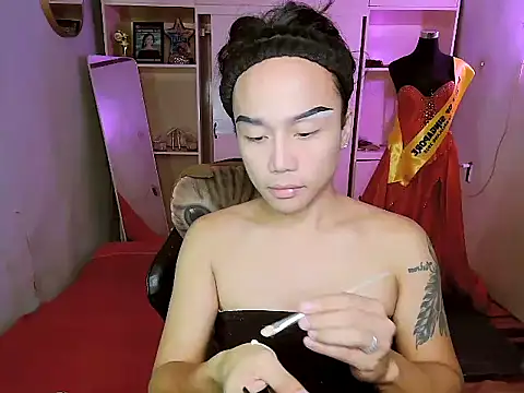 YourNikkieXxx online show from October 26, 2025, 6:41 am