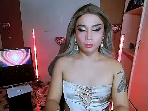 YourNikkieXxx online show from February 4, 2026, 10:26 pm