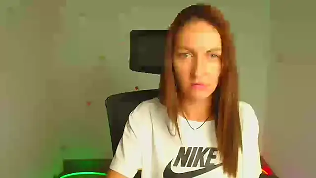 Aurora Loveu online show from September 14, 2025, 1:32 pm