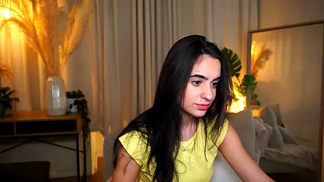 miilky wayy online show from October 13, 2025, 4:18 pm