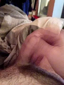 Snapshot of Tom1199Timer chatting on October 18, 2025, 6:58 am Tom1199Timer online show from October 18, 2025, 6:58 am