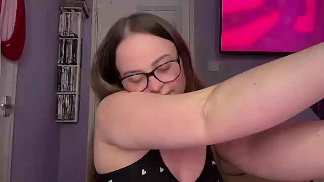 SexySashaxox online show from March 26, 2026, 9:53 pm