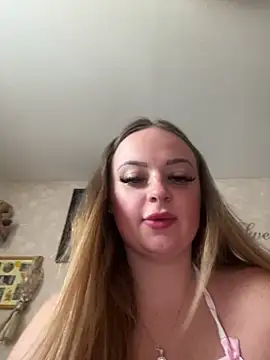 Snapshot of SexySashaxox chatting on May 24, 2026, 11:04 am SexySashaxox online show from May 24, 2026, 11:04 am
