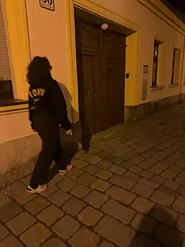 DreamThickCouple online show from April 24, 2026, 8:33 pm