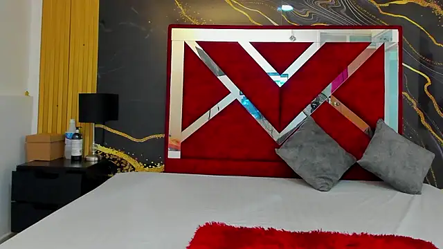 VioletRose as online show from February 3, 2026, 8:14 pm