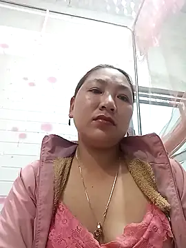 Snapshot of Adbe5 chatting on March 17, 2026, 1:14 pm Adbe5 online show from March 17, 2026, 1:14 pm