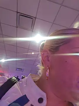 toomuchofafreak online show from October 9, 2025, 10:24 am