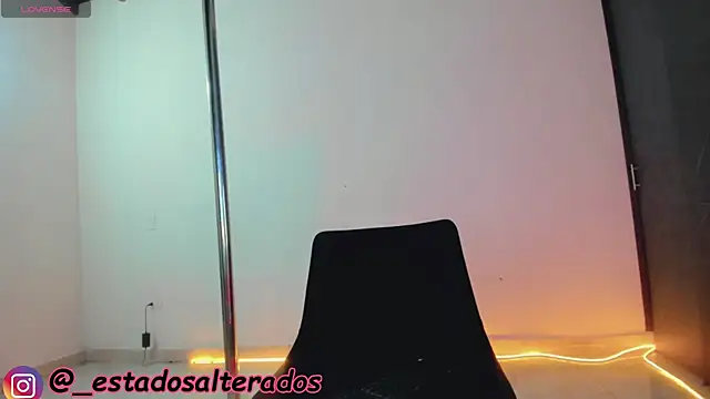 Snapshot of auraeroticaxxx chatting on July 7, 2026, 6:47 am auraeroticaxxx online show from July 7, 2026, 6:47 am